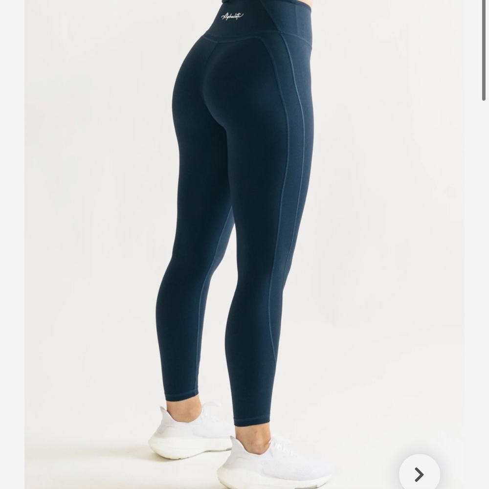 NWT Pulse Surge leggings by Alphalete